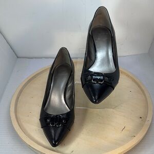 9&Co Jjettica Pointy Toe Kitten Heels Size 9m